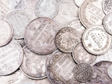 Преимущества покупки значков и монет через интернет